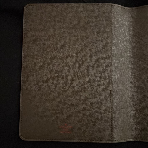 Checkered Brown Cover - Picture 3 of 4